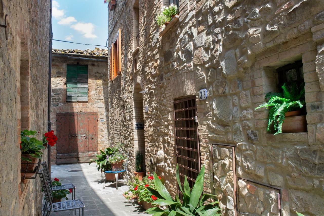 Villa La Casa Di Alice à Castelnuovo dellʼAbate Extérieur photo